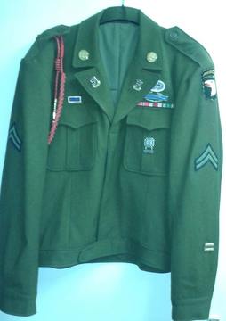 Airborne Ike tunic resized pic.jpg