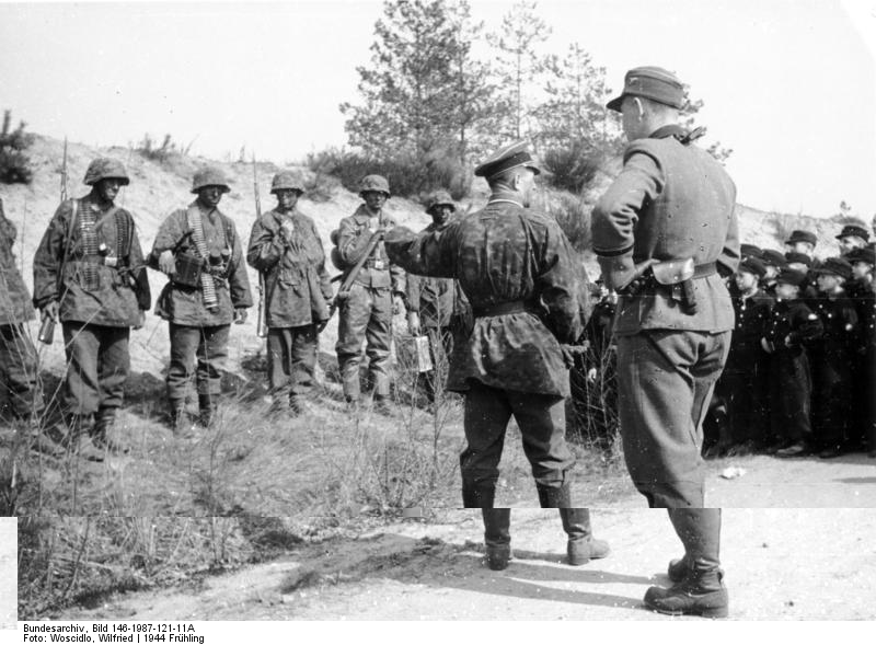 Bundesarchiv_Bild_146-1987-121-11A2.jpg