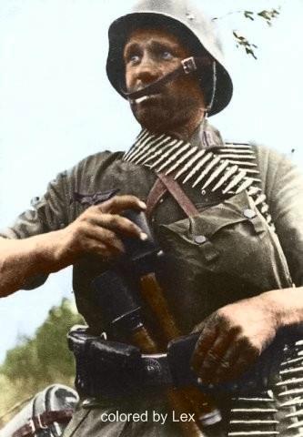 machinegunner.jpg