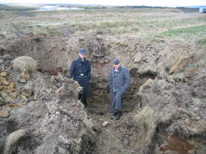 Ross and Simon in a fire bay off of the main trench system.