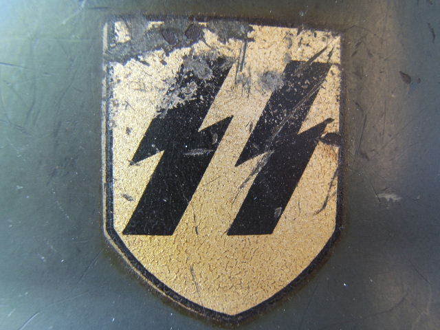 M1935-Waffen-SS_Decal1stpattern.jpg