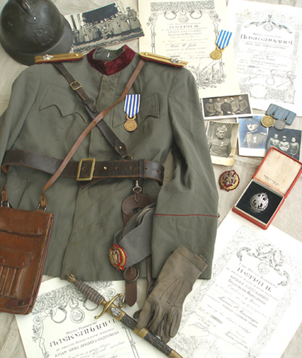 Battle uniform of the Yugoslav Royal Army captain .jpg